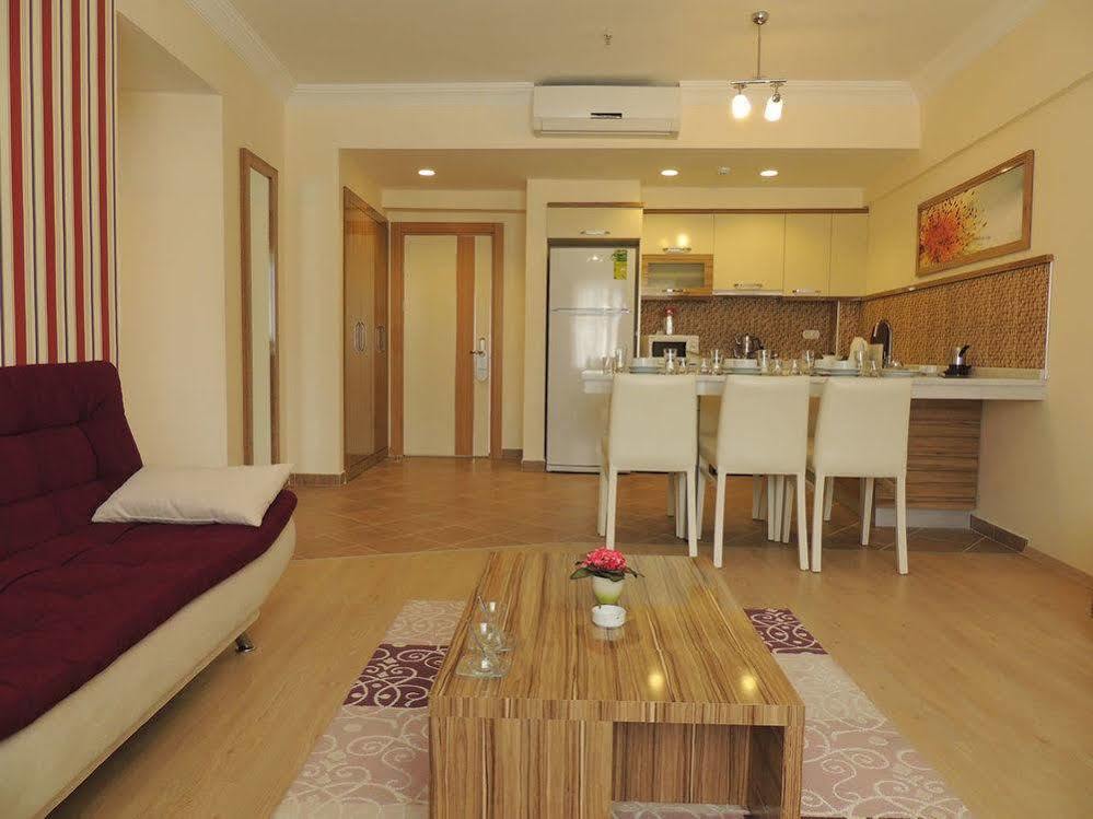 ฮัตตูซา แวเคชั่น เทอร์มอล คลับ คาซดาลารี Hotel Gure ภายนอก รูปภาพ