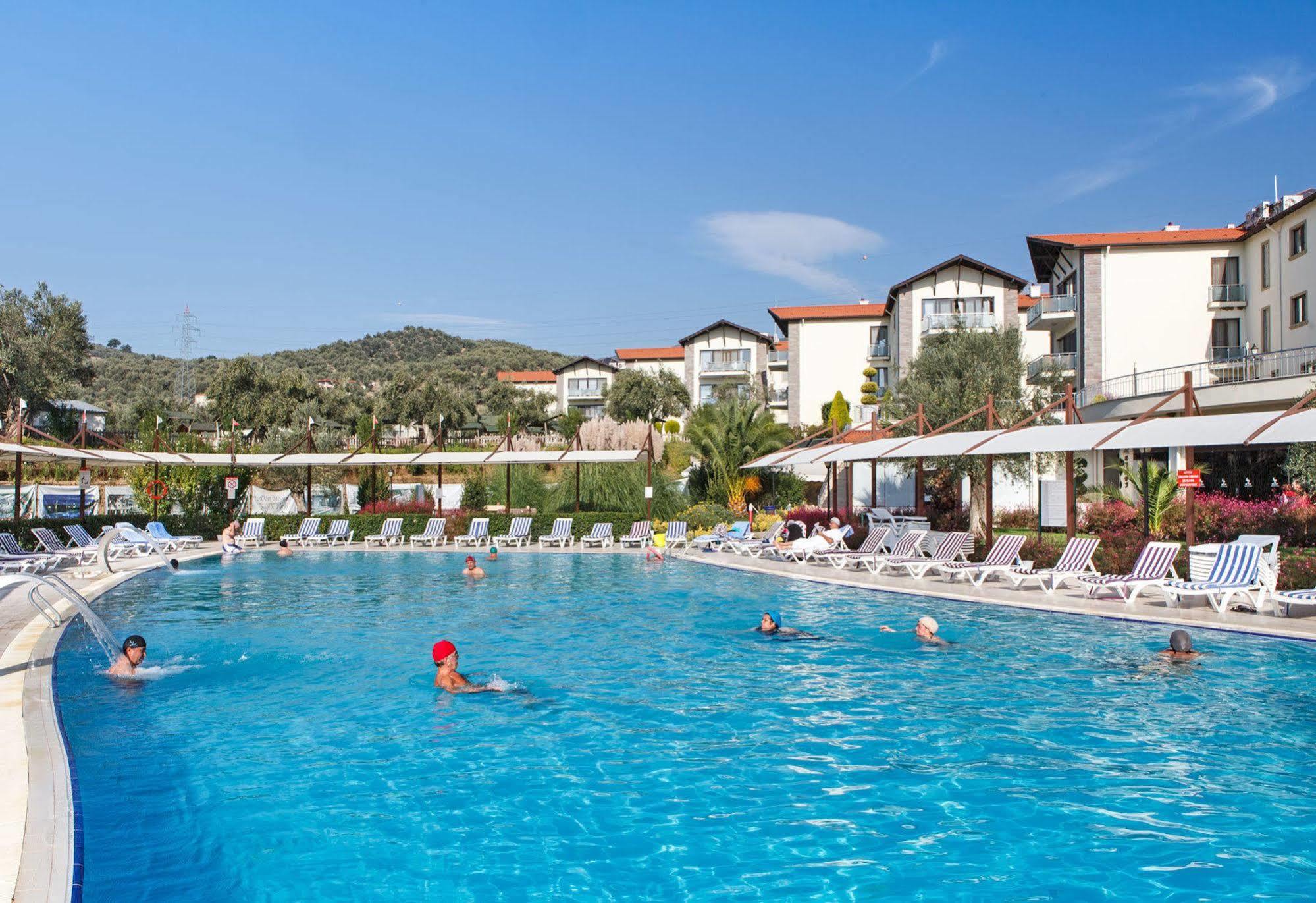 ฮัตตูซา แวเคชั่น เทอร์มอล คลับ คาซดาลารี Hotel Gure ภายนอก รูปภาพ